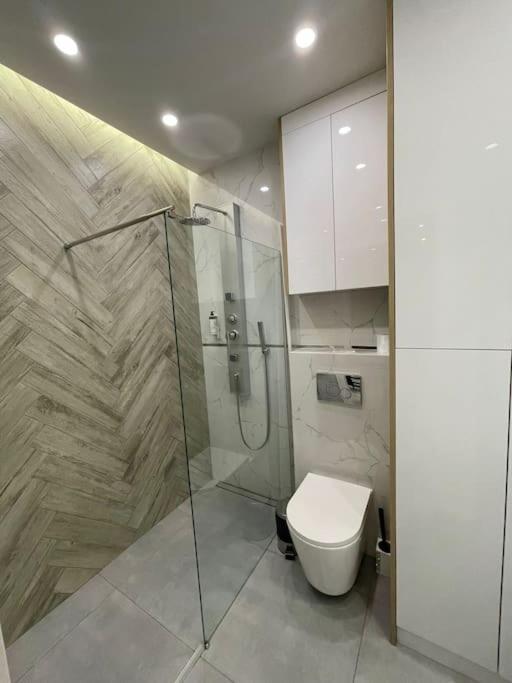 Forum Wola Fine Apartment Varşova Dış mekan fotoğraf
